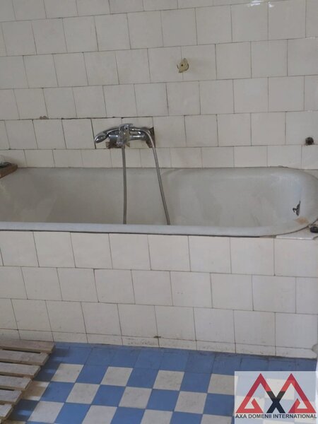 Casa Dristorului, Rond Baba Novac, Piata Alba Iulia, teren 538 mp.